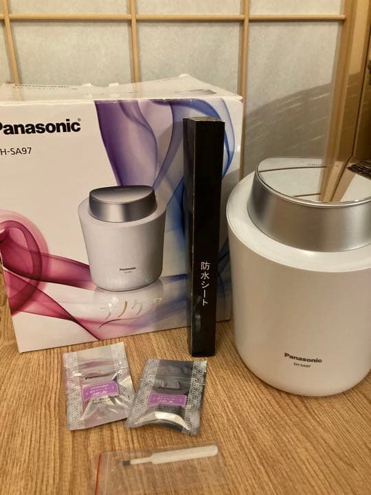Panasonic EH-SA97 スチーマーナノケア　美顔器　パナソニック SA97_ななめ振りカット_