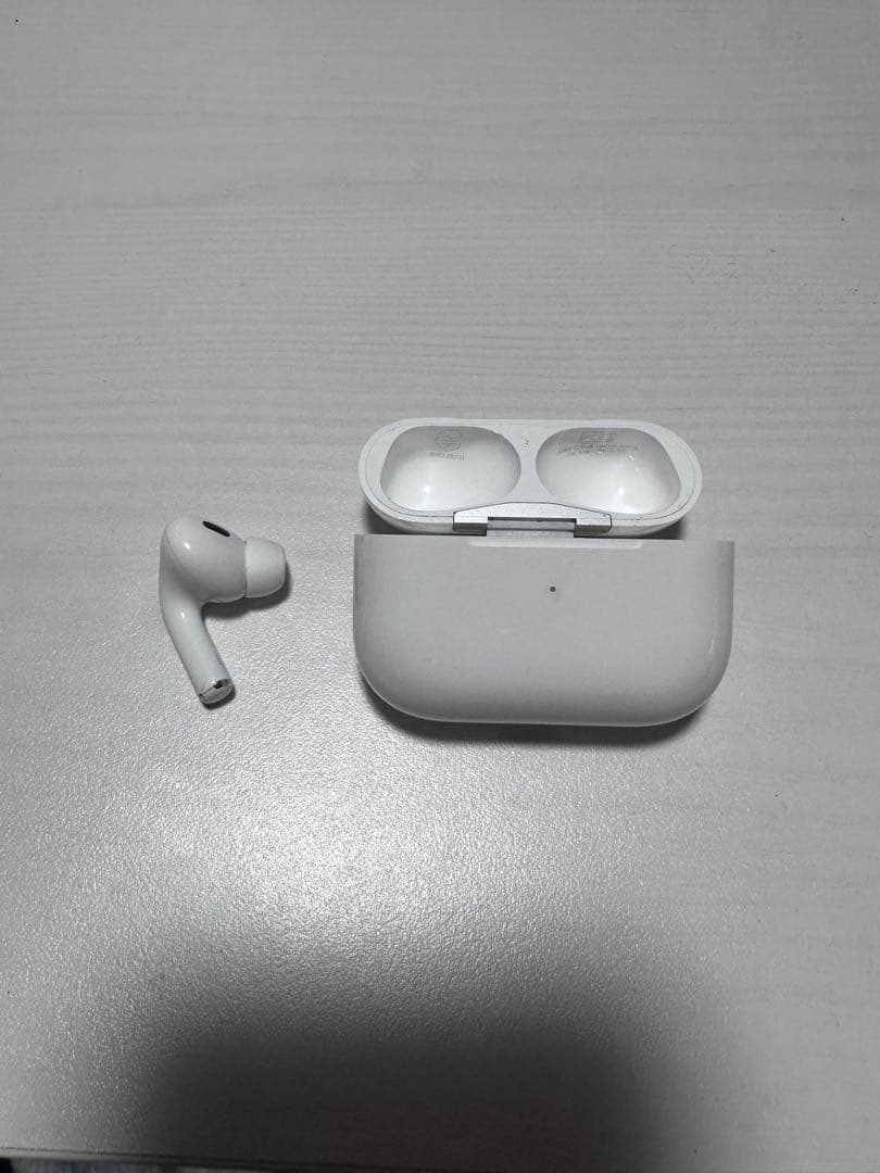 AirPods pro2 本体 ホワイト （左耳のみ） - メルカリ