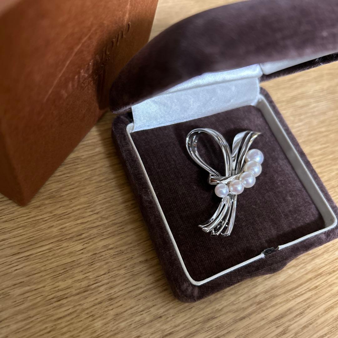 MIKIMOTO ミキモト 真珠 パール ブローチ シルバー 5珠 - メルカリ