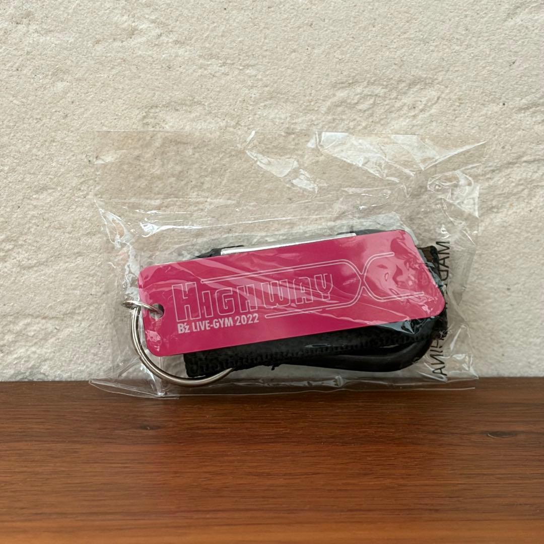 B'z LIVE-GYM 2022 -Highway X- キーホルダー ピンク - メルカリ