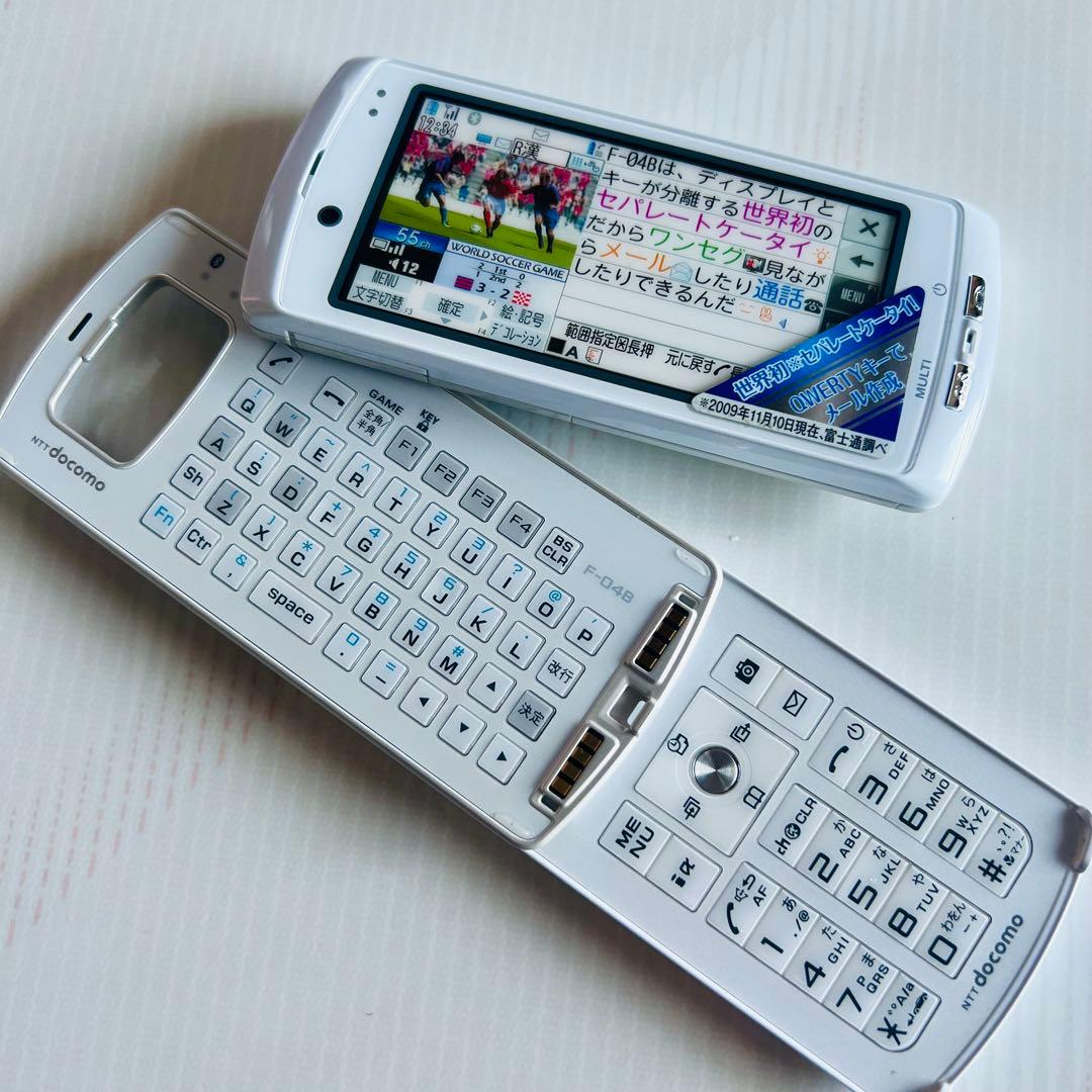 ⭐️美品＆超激レア❗️世界初セパレート携帯❗️FOMA F-04B ⚠️展示