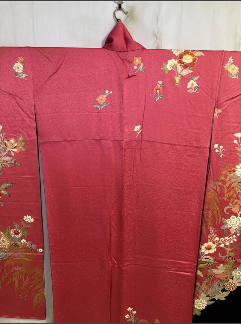 振袖 赤 花柄刺繍しつけ付きの通販はau PAY マーケット - 輸入雑貨の