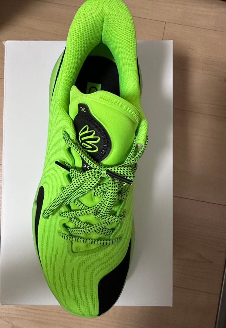 カリー12 バスケットボールシューズ 26.5cm ライムグリーン/ブラック