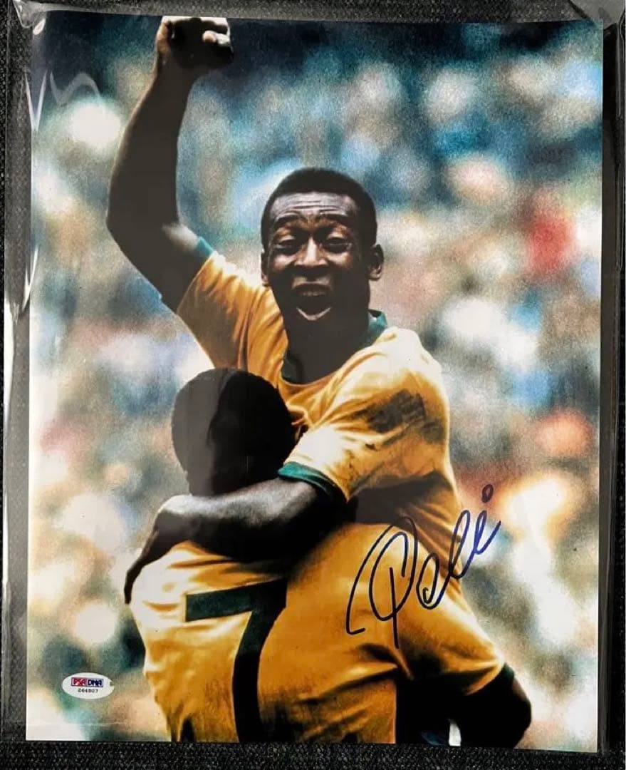 【PSA/DNAサッカーの王様】ペレ直筆サイン入り大型写真！ ペレ直筆サイン入り写真□サッカーの王様□UACCRD永久保証