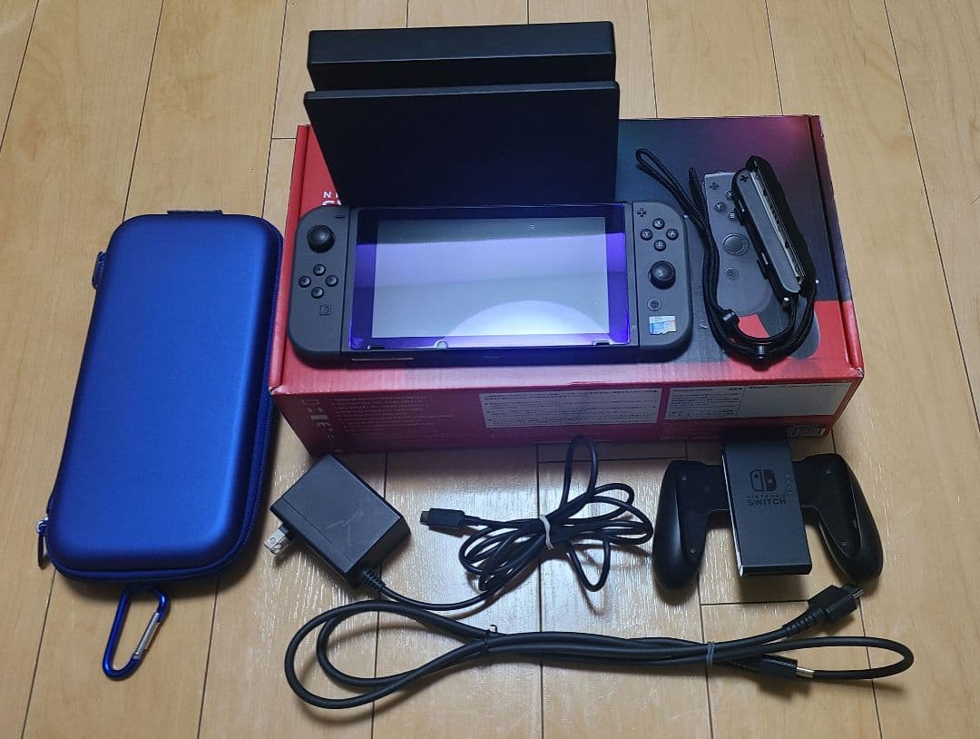 ニンテンドースイッチ本体 ブラック セット(箱、キャリングケース、SDカード付) nintendo switch キャリーケース 保護フィルム 2点セット Nintedo