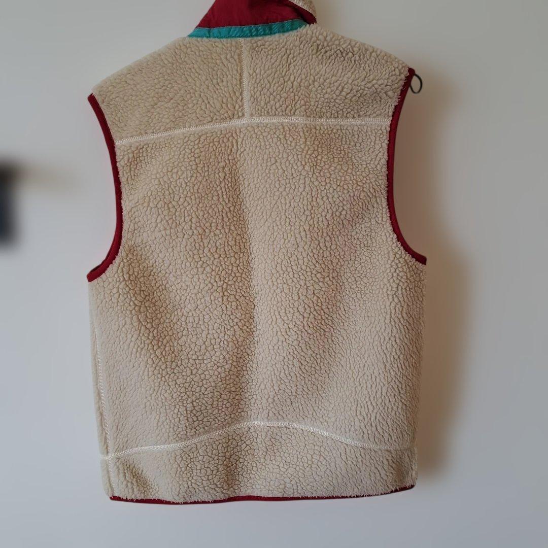Patagonia メンズ フリースベスト Sサイズ クリーム/レッド - メルカリ