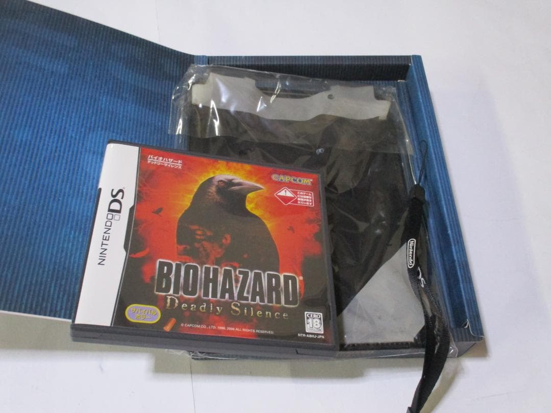 DS バイオハザード デッドリー サイレンス 限定版 - メルカリ