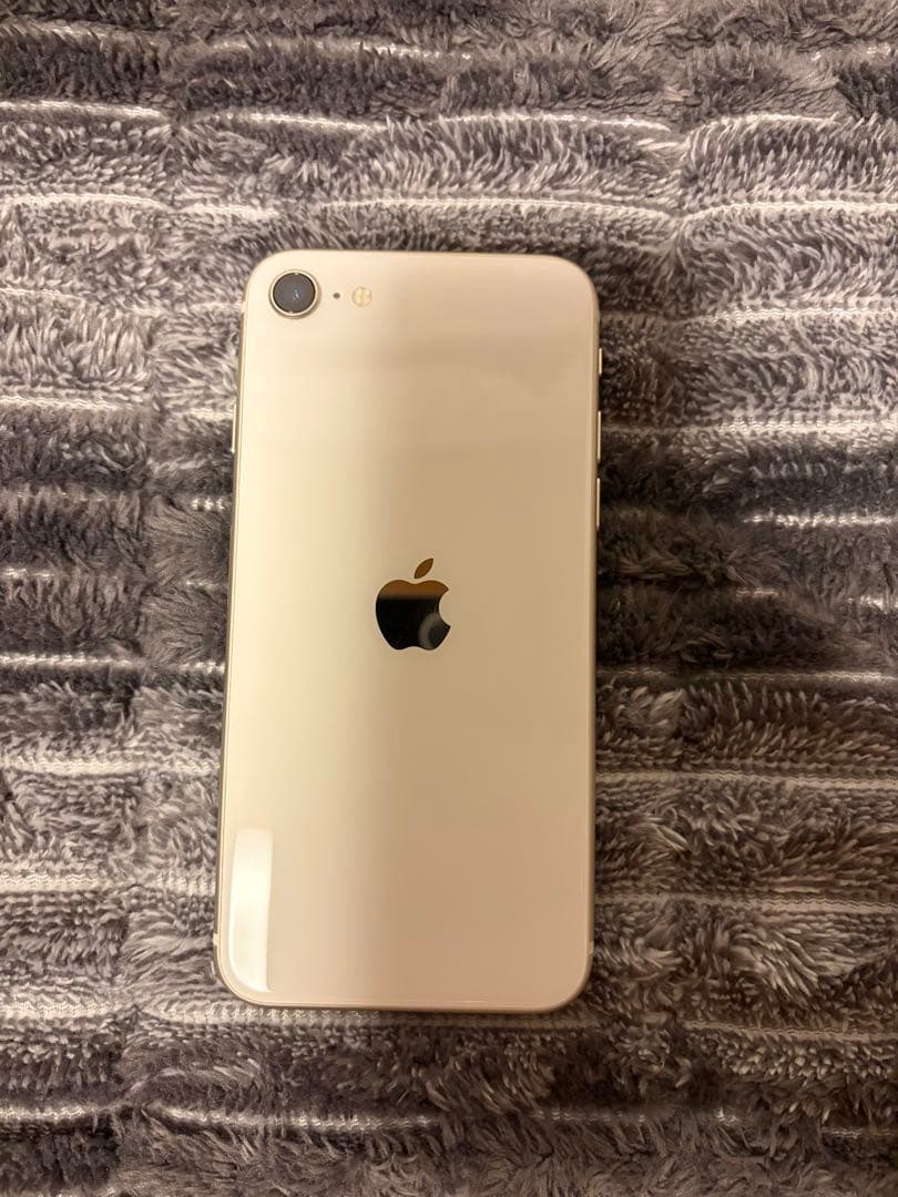 Apple iPhone SE3 シルバー 本体 Amazon.co.jp: Apple iPhone SE 3nd Generation, 128GB, SIM Free