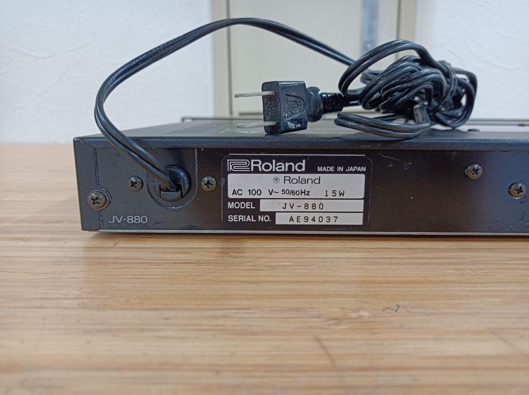 都《ZWEFB》Roland　JV-880　シンセサイザ　モジュール