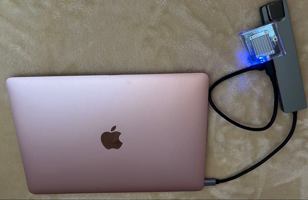 訳あり MacBook 12㌅ 2016 ローズゴールド 8GB 外付SSD起動 - メルカリ