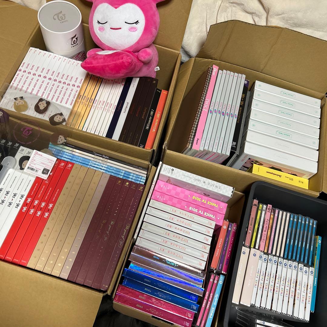 twice アルバム まとめ売り トレカ ペンライト ラブリー うちわ Withmuu特典トレカ付き! TWICE 公式ペンライト CANDY BONG