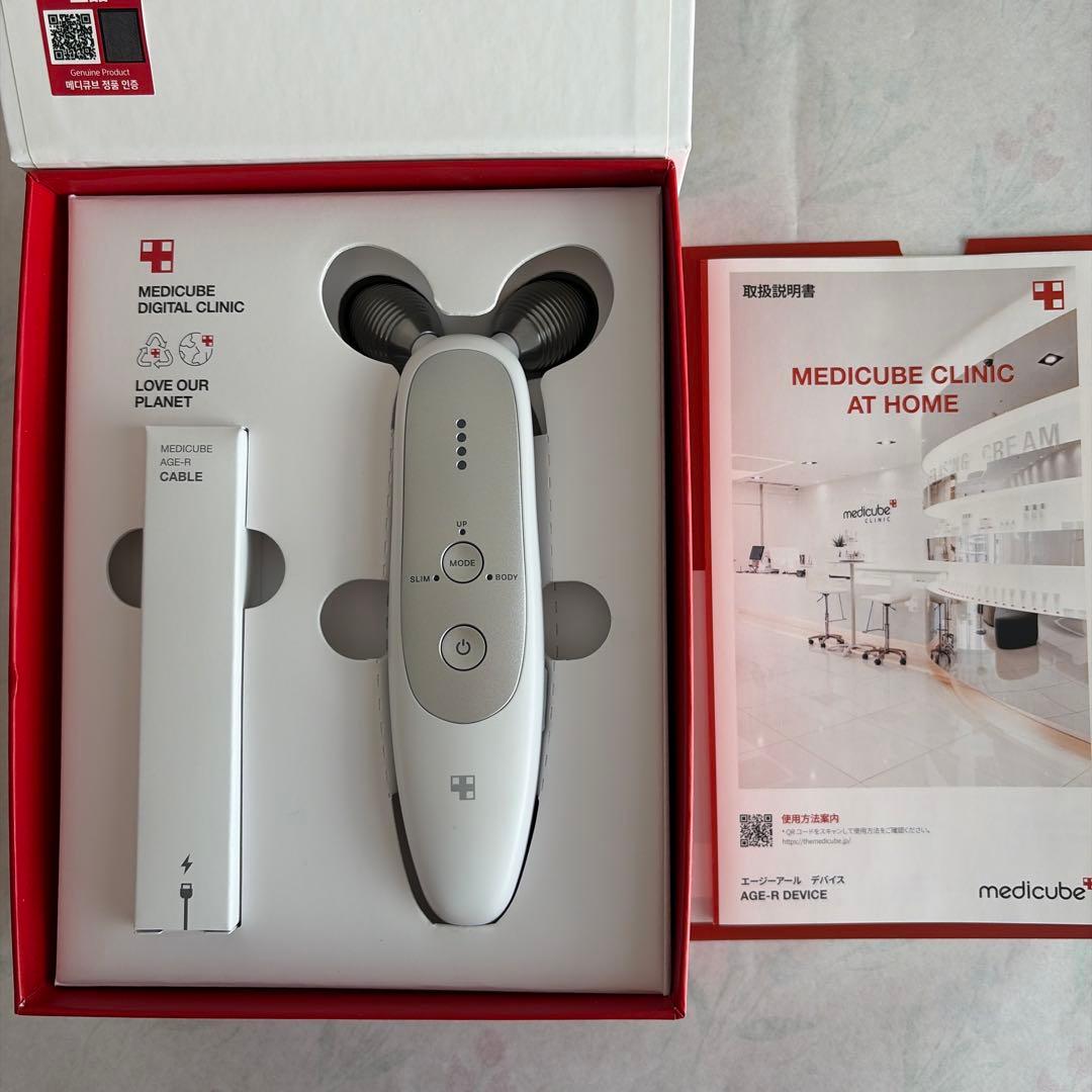 MEDICUBE AGE-R EMS ダーマショット、スタンド&ジェル付 - メルカリ