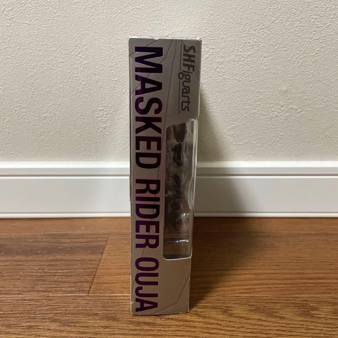 未使用品　S.H.Figuarts 仮面ライダー王蛇　フィギュア　龍騎