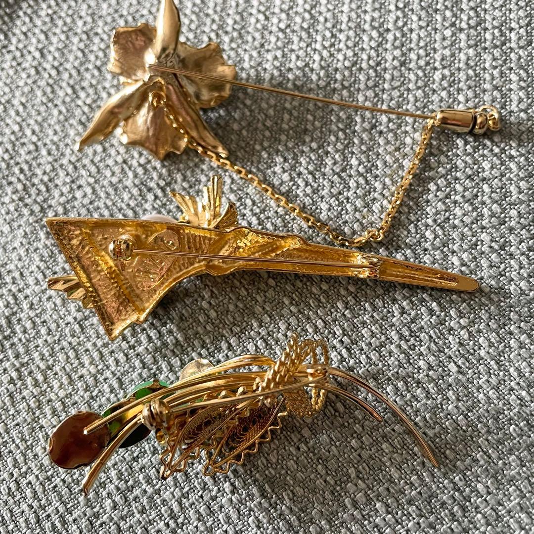 ブローチ まとめ売り - メルカリ