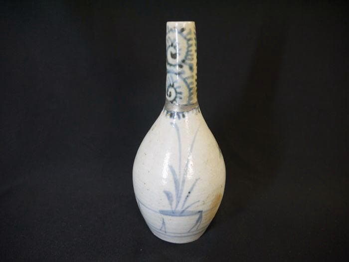 古伊万里 御神酒徳利 梅文と蛸唐草 本錫補修 H15cm - メルカリ