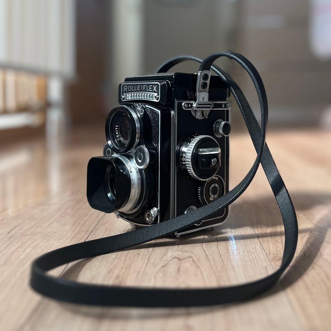 フィルムカメラ Rolleiflex 3.5F Xenotar 75mm Schneider