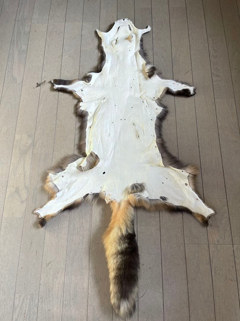 超希少 幻の十字ギツネ / クロスフォックス リアルファー C4☆ラグ