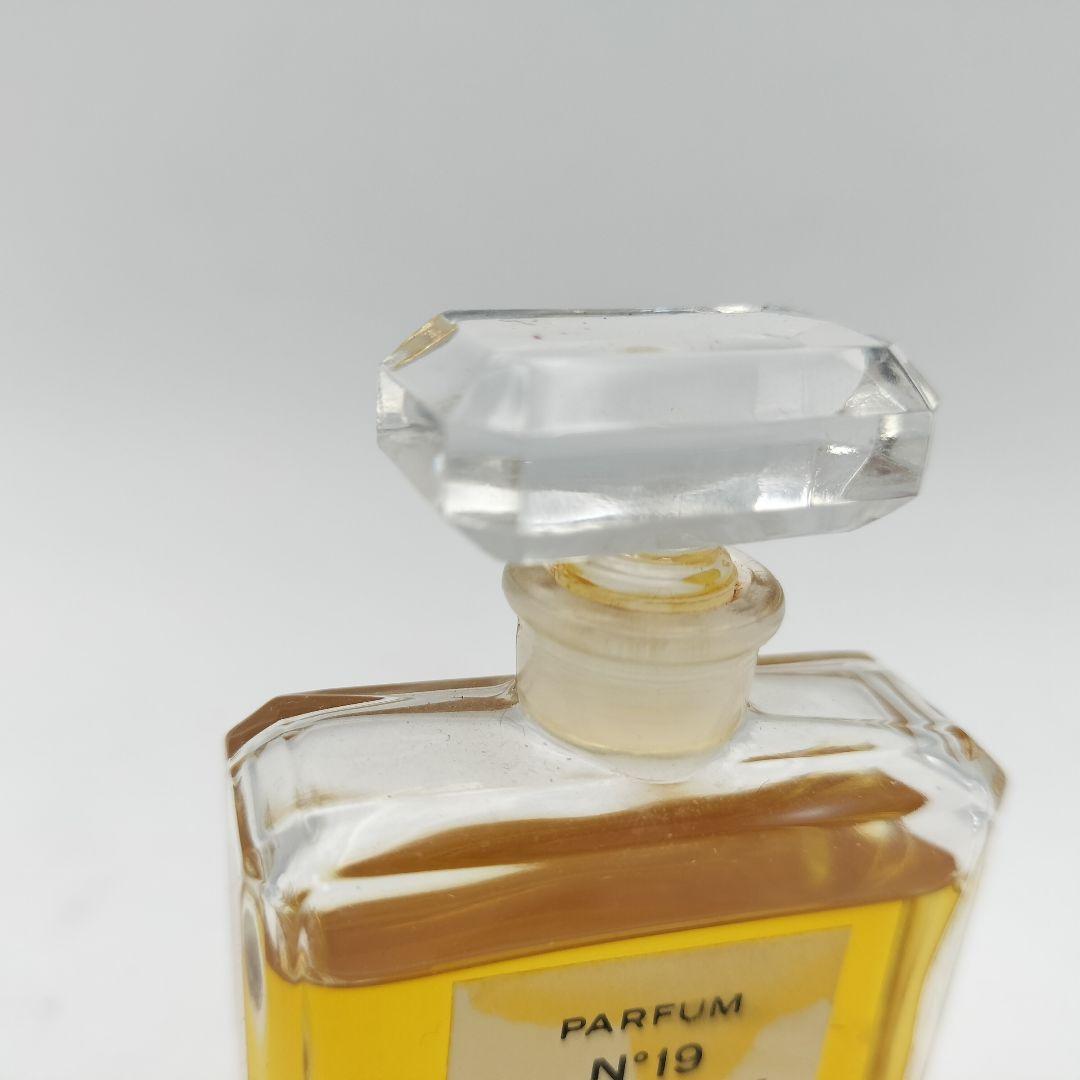 シャネル N°19 パルファム 14ml - メルカリ