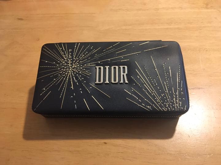 【未使用】Dior クリスマスコフレ2019 リップセット 速報！2025 クリスマスコフレ】「ディオール」大人気『ディオール