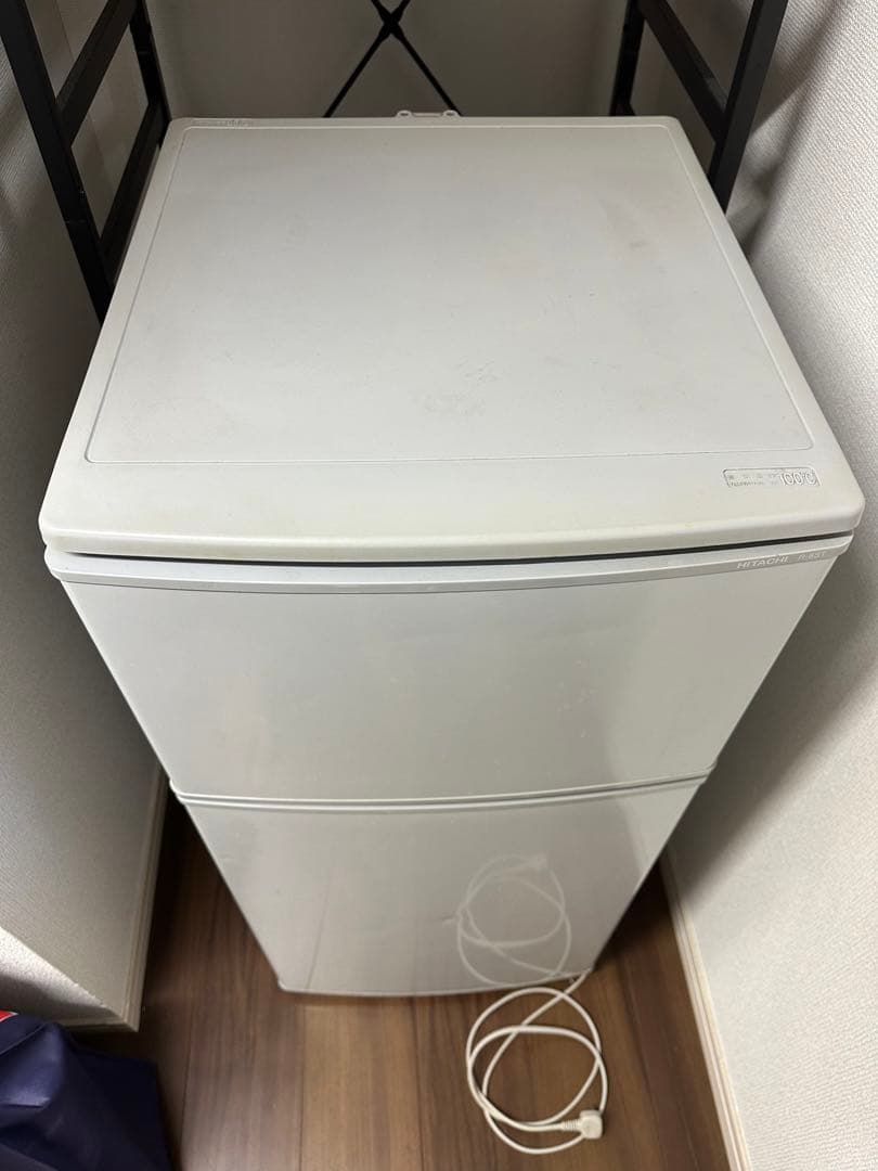 冷蔵庫 HITACHI R-8ST 80L 2ドア冷凍冷蔵庫 - メルカリ