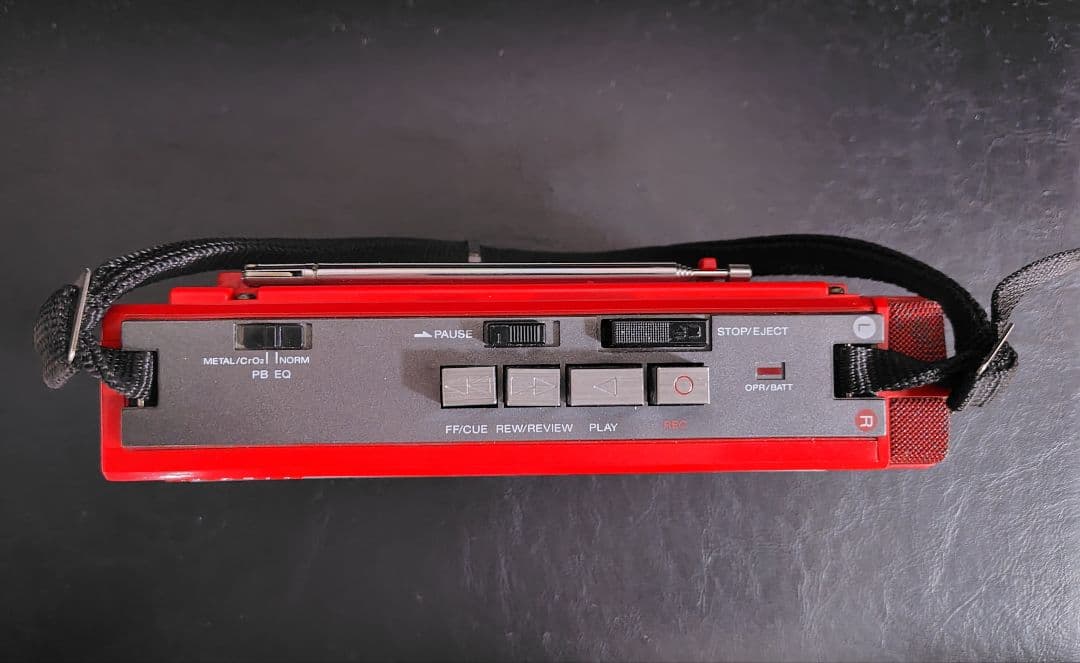 SONYラジカセWA -66（赤）