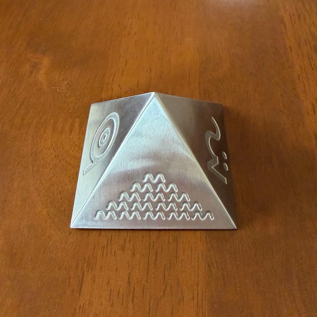 p.e.bal　 パワーピラミッド　電磁波対策　半径18m 定価44,800円