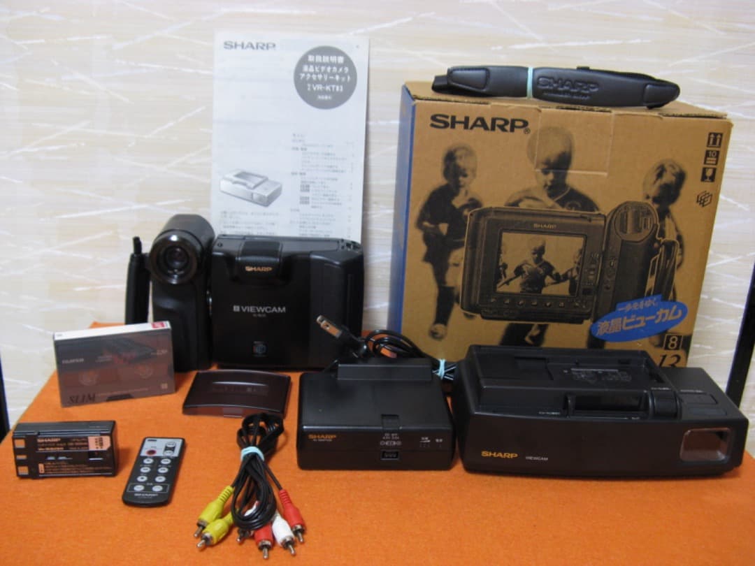 動作OK❗️☆のシャープの液晶8ミリビデオカメラ・VL-EL13 SHARP シャープ VL-EL320 液晶ビューカム 8ミリビデオカメラ