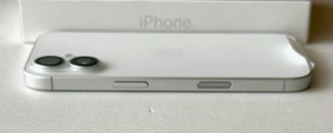 iPhone 17 256GB ホワイト AppleCare+ 盗難・紛失プラン - メルカリ