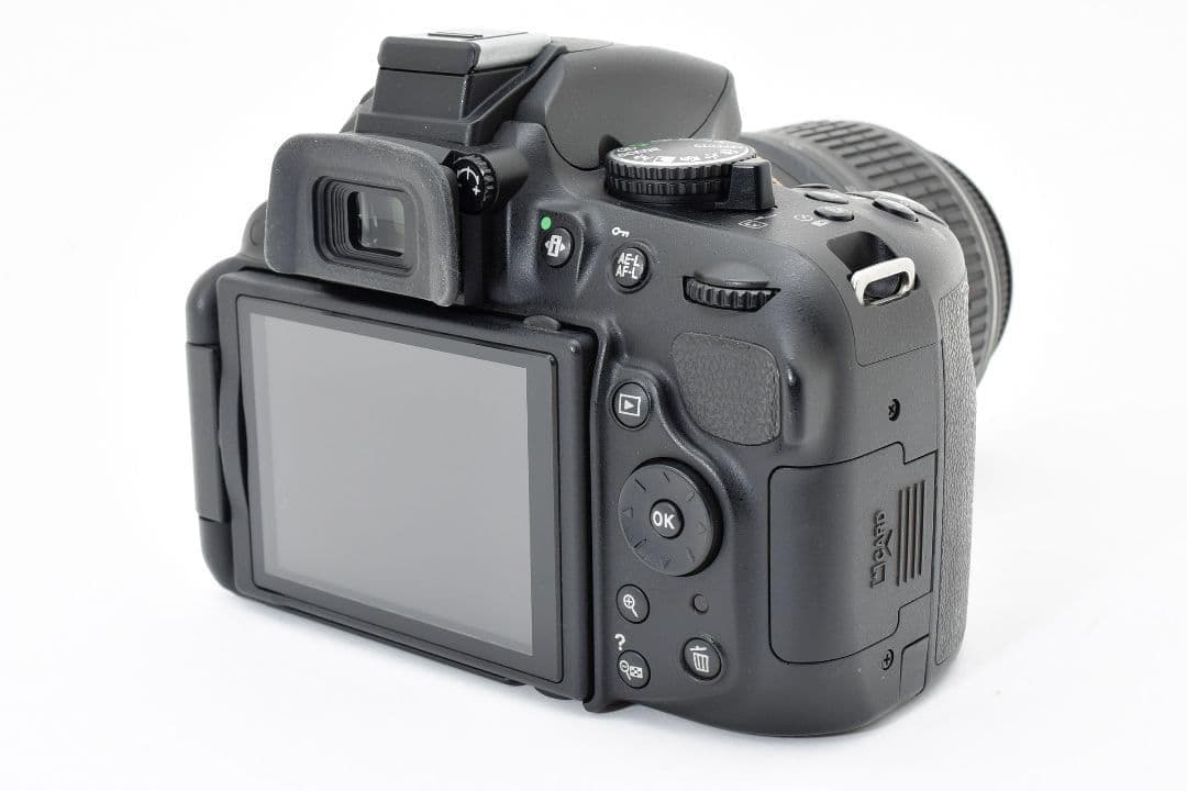 美品✨Nikon D5200✨高画質 高性能AF✨標準ズームセット 手ブレ補正