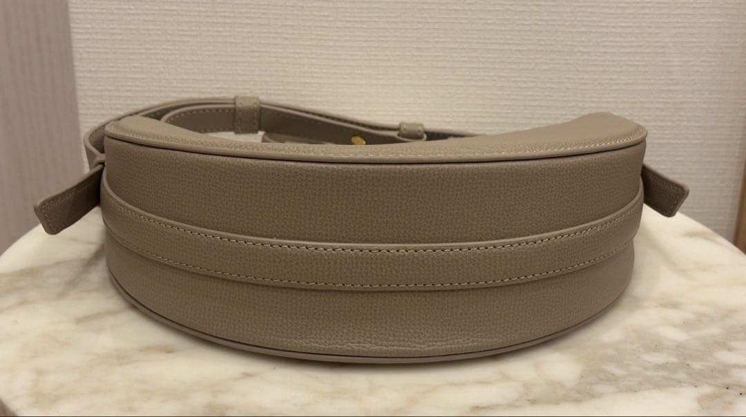 Polene ポレーヌ NUMERO DIX トープ ショルダー ハーフムーンの通販