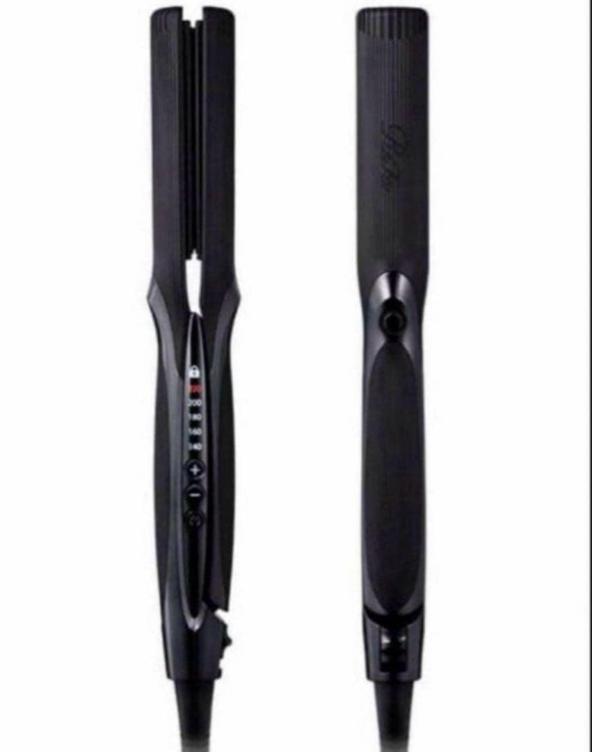 ReFa 最新モデル ストレートアイロン プロ　ブラック　新品同様 カーボンレイヤープレートでつくりだすレア髪ストレート「ReFa