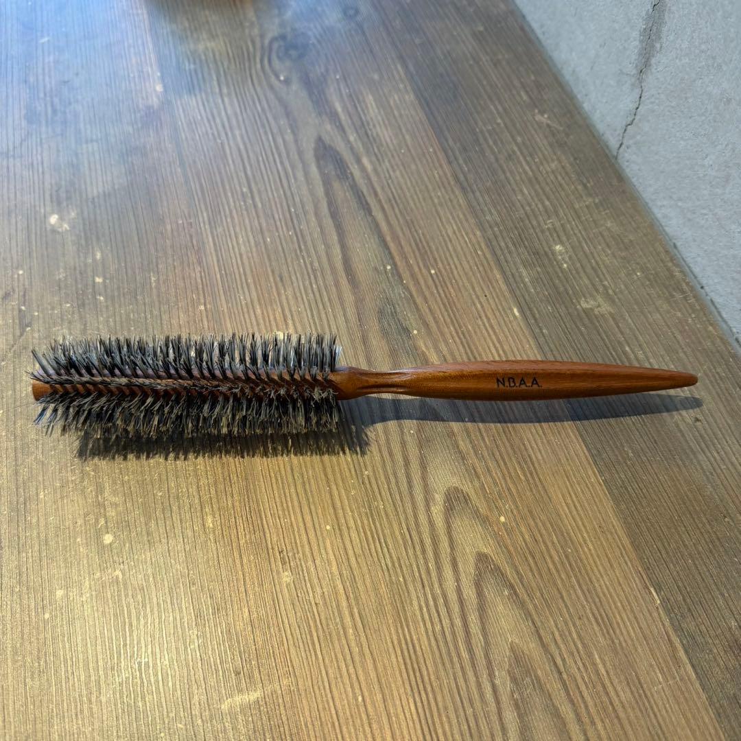 NBAA ヘアアレンジセット ブラシ ピン コーム まとめ売り - メルカリ