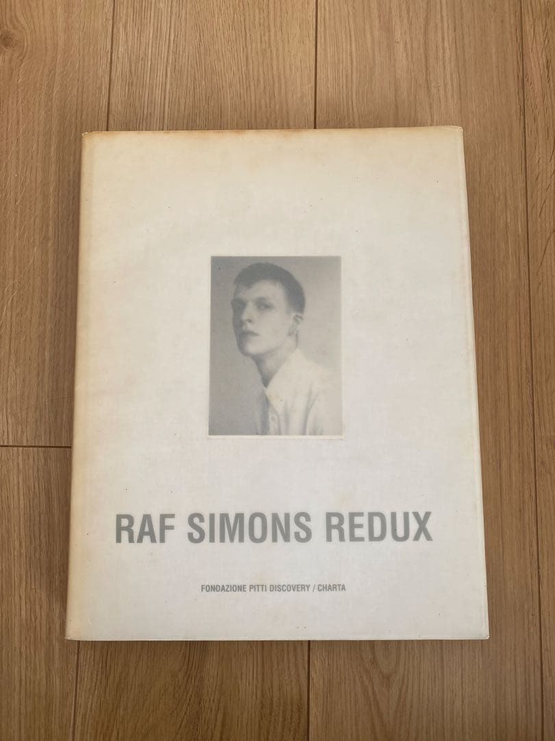 希少本　rafsimons ラフシモンズ　redux 写真集　カタログ　book Amazon | Raf Simons Redux | Simons, Raf | Fashion Design
