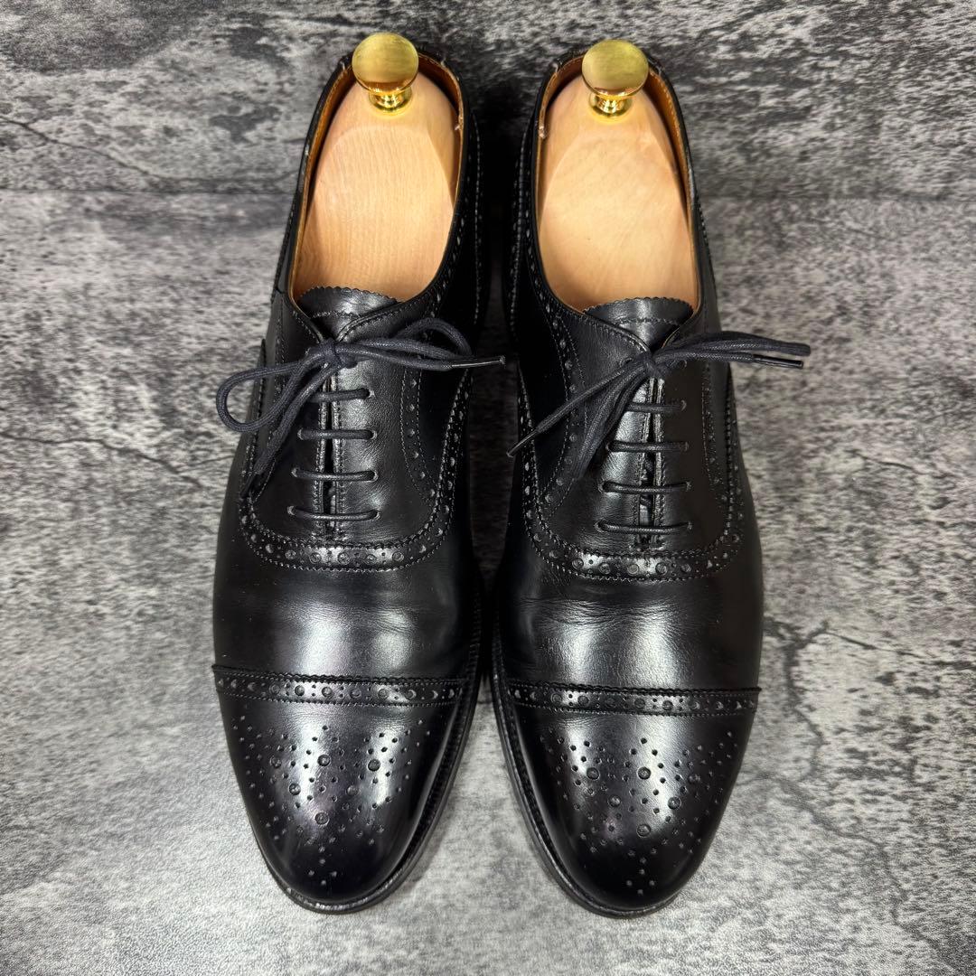 美品】クロケット＆ジョーンズ ストレート メダリオン 8E 黒 レザー