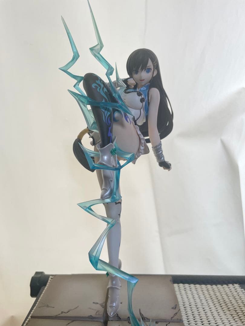 ブレードアークス from シャイニングEX 白き雷龍 パイロン フィギュア 白き雷龍 パイロン