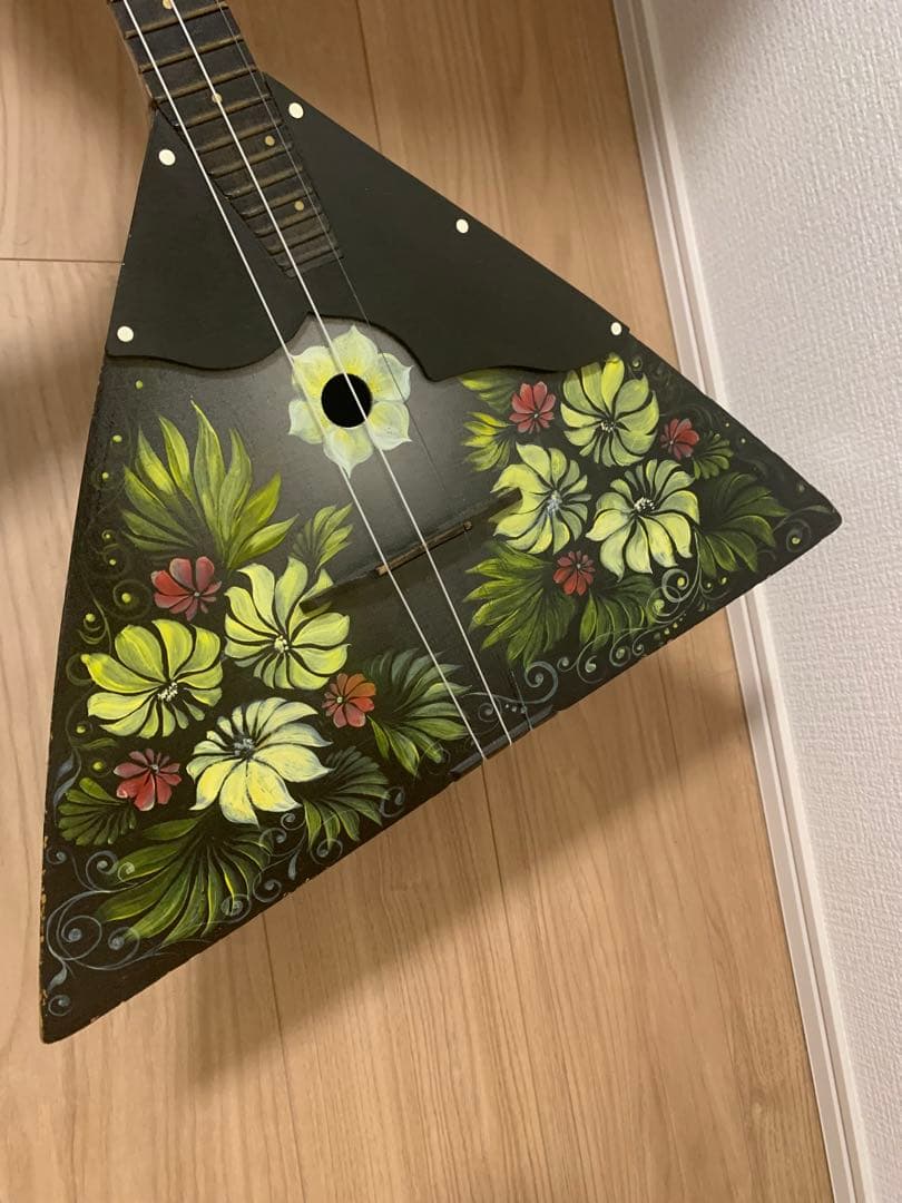 東ヨーロッパ ロシア民族楽器 バラライカ балалайка balalaika - メルカリ