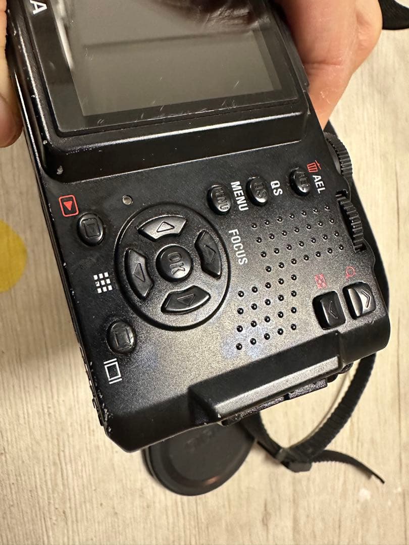 SIGMA DP2x コンパクトデジタルカメラ 24.2mm F2.8 動作品