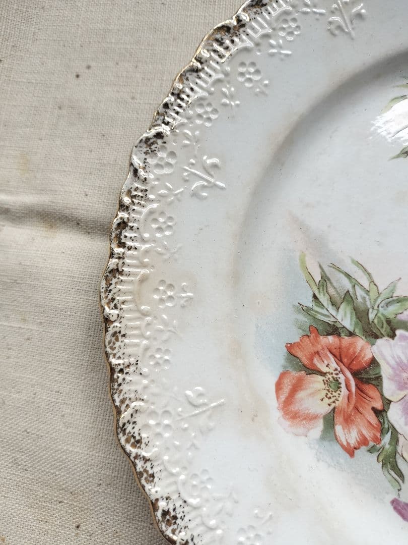 アンティーク フランス クレイユ モントロー 花柄の陶器製プレート