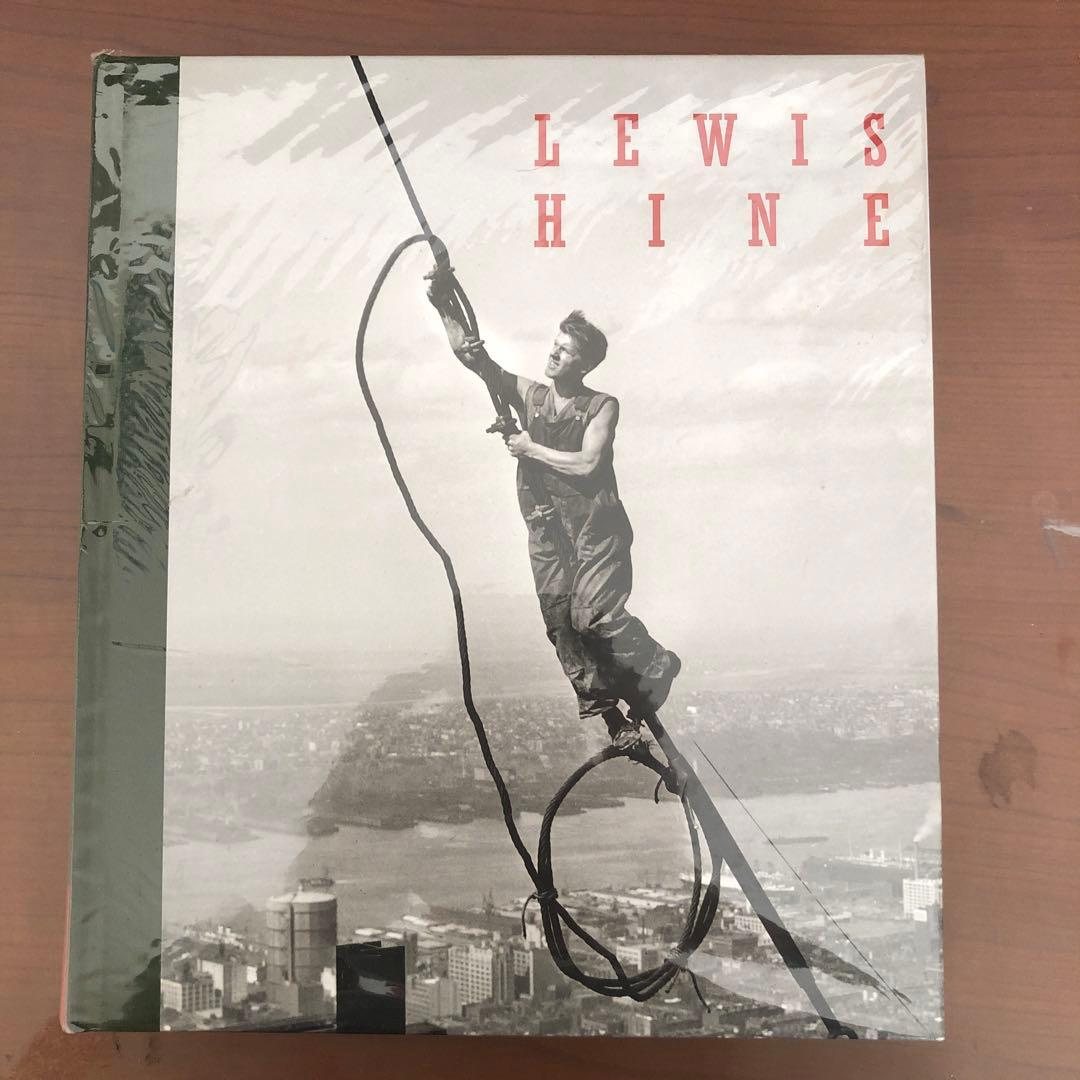 Lewis Hine 写真集 未開封 (洋書) Lewis W. Hine: America at Work (Bibliotheca Universalis) – St