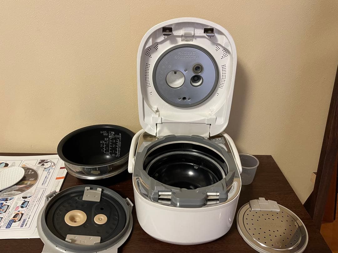 ヤスさま専用】象印 ZOJIRUSHI NP-QA06-WZ 圧力IH 3.5 - メルカリ