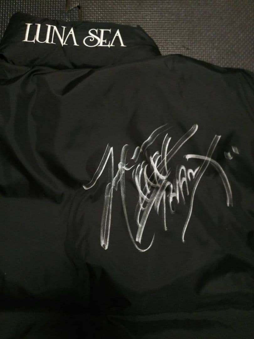 ルナシー直筆サイン入り☆ダウンコート河村隆一INORAN小野瀬潤Jさん