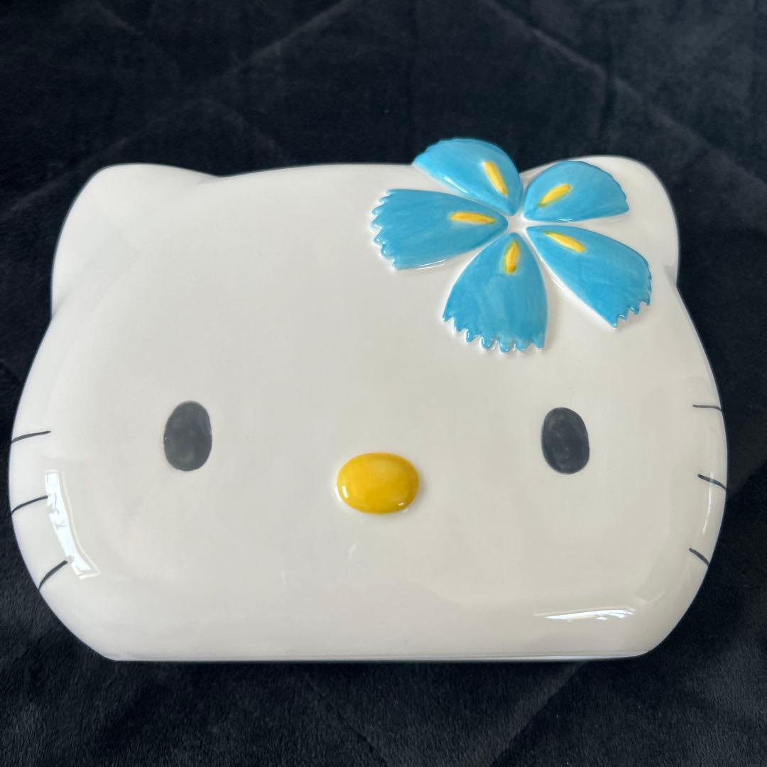 ハローキティの蚊取り線香ホルダーセット - メルカリ