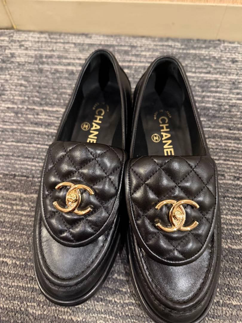 希少サイズ】CHANEL シャネル ターンロック ローファー 黒 36 - メルカリ