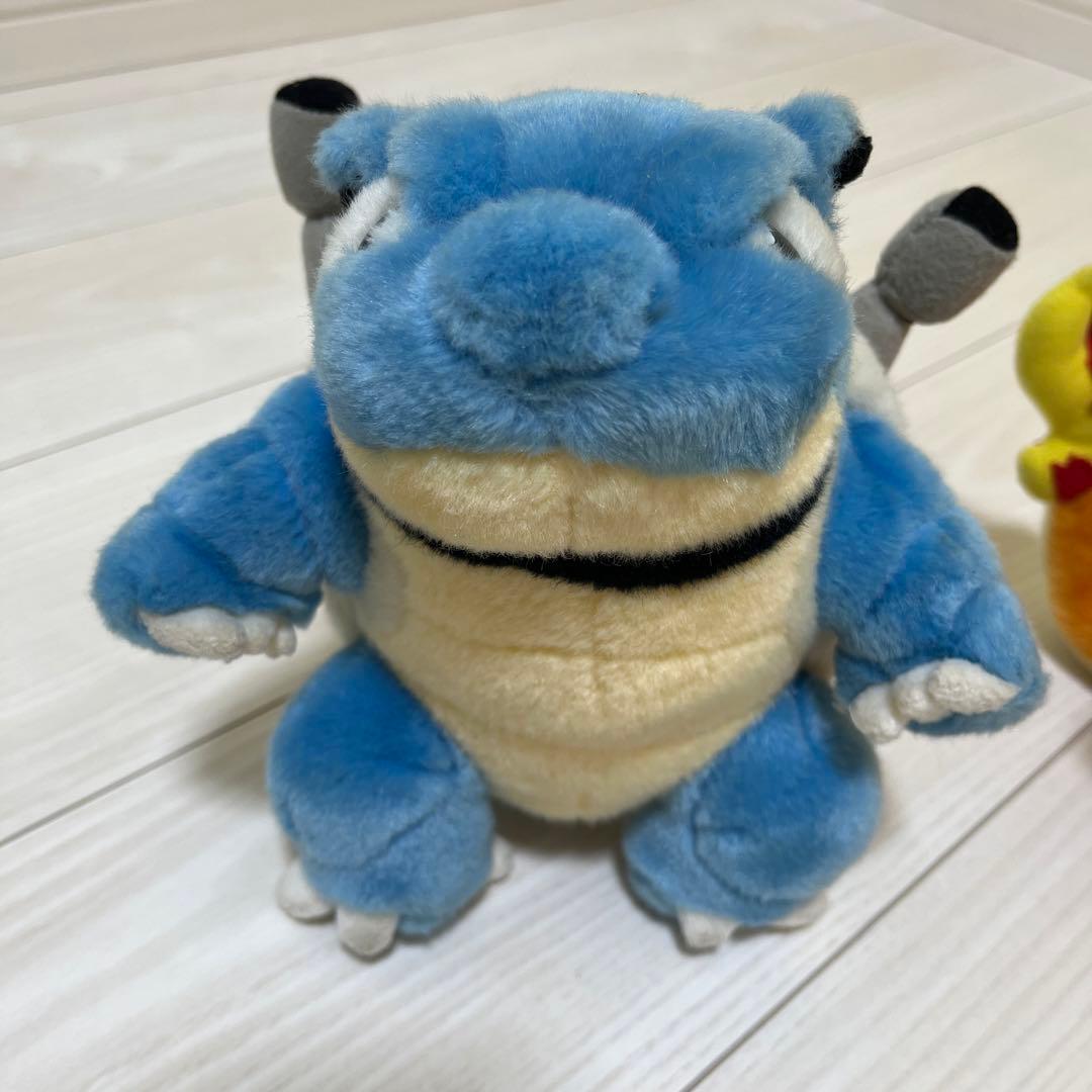 メルカリ唯一！TOMYぬいぐるみリザードン フシギバナ カメックス