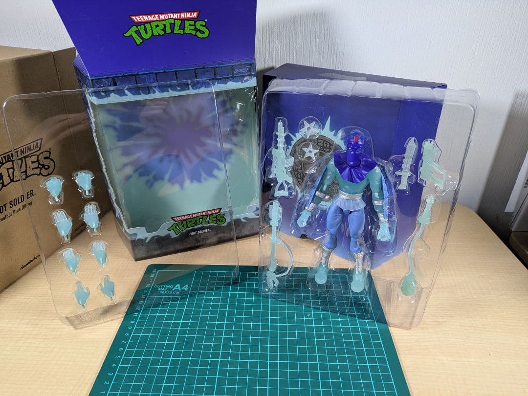 TMNT フットソルジャー ブルー蓄光版 Super7 Ultimates - メルカリ