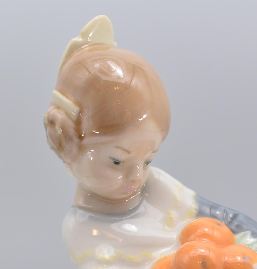 バレンシアの少女 ＃4841 No.2 ☆リヤドロ スペイン 光沢仕上げ 絶版