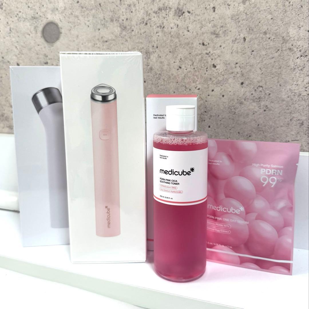 メディキューブ 美顔器 化粧水 美容液 ミストデバイス セット もち肌コラーゲンセラム3.0｜MEDICUBE他、1商品を使った口コミ