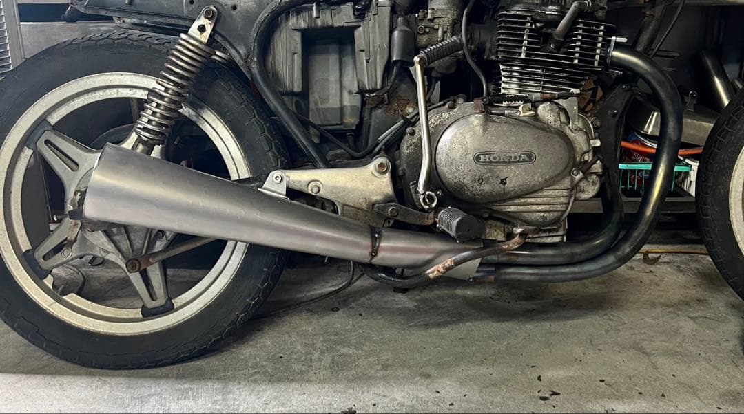 小鉄管/cb250t/cb400t/バブ/メガホンマフラー120φ/新品/ - メルカリ