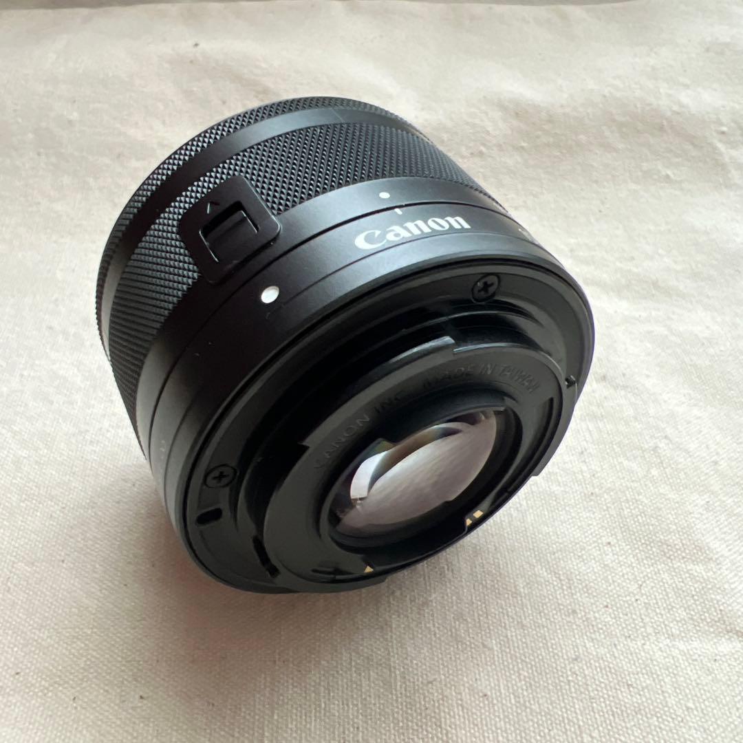 CANON EF-M 15-45mm F3.5-6.3 IS STM 標準レンズ