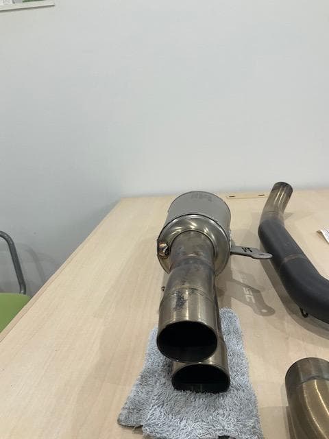 Ducati Scrambrer Sixty2用マフラー SC PROJECT - パーツどこで 買える か